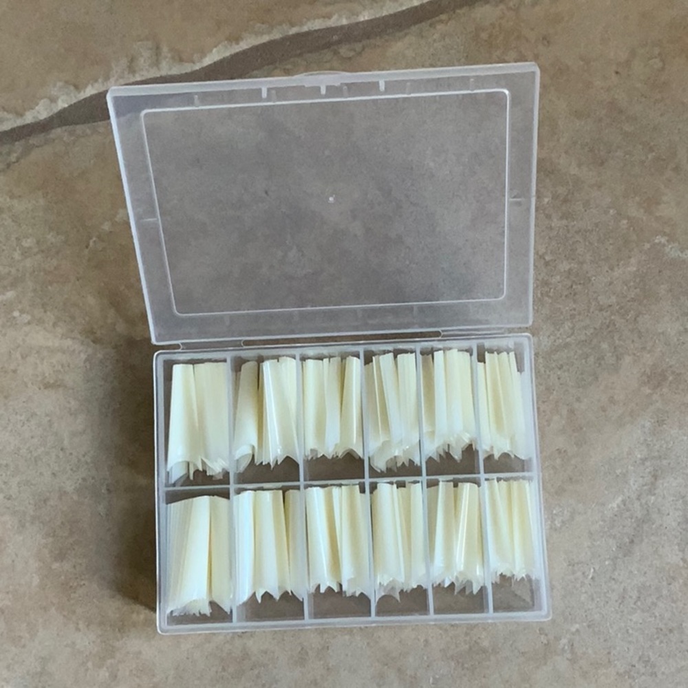 NWT Glue-On Coffin Nail Tips